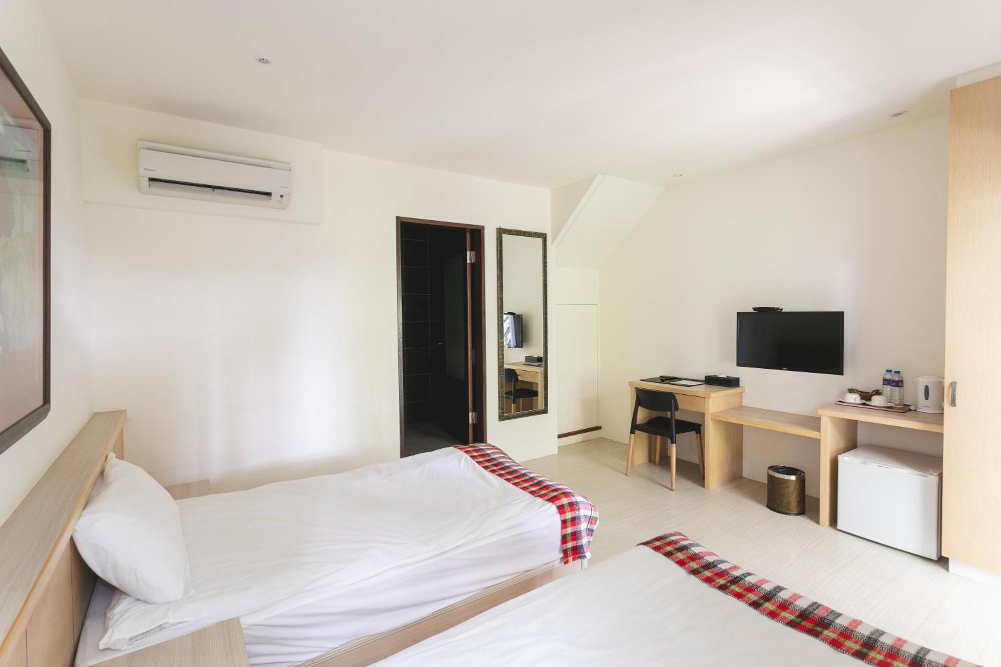 Tropical Low Boundary B&B Donghe Dış mekan fotoğraf